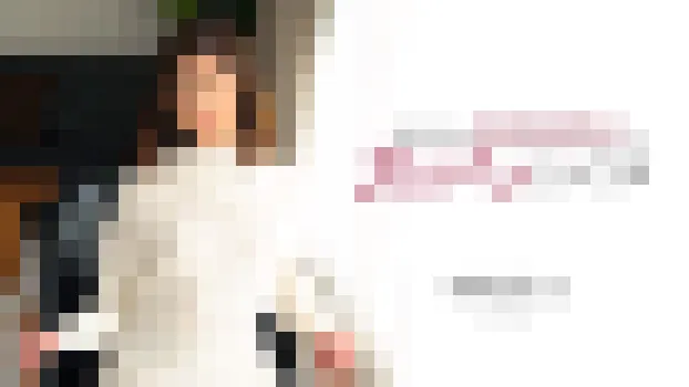 奔放な妖艶美魔女のおっぴろげセックス